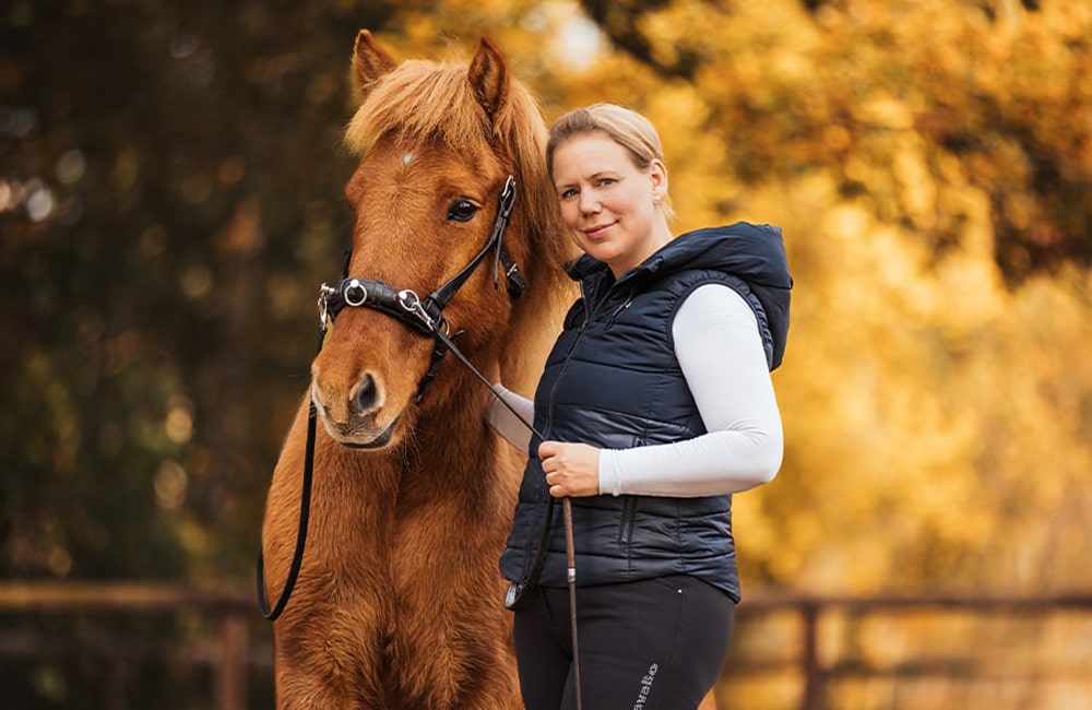 Leevster-Hof-Anne-Kathrin-Glandorf-reitlehrerin-pferdetraining-pferdephysiotherapeutin-reitunterricht-beritt-pferdeausbildung-bremen-lilienthal-osterholz-niedersachsen-5-min